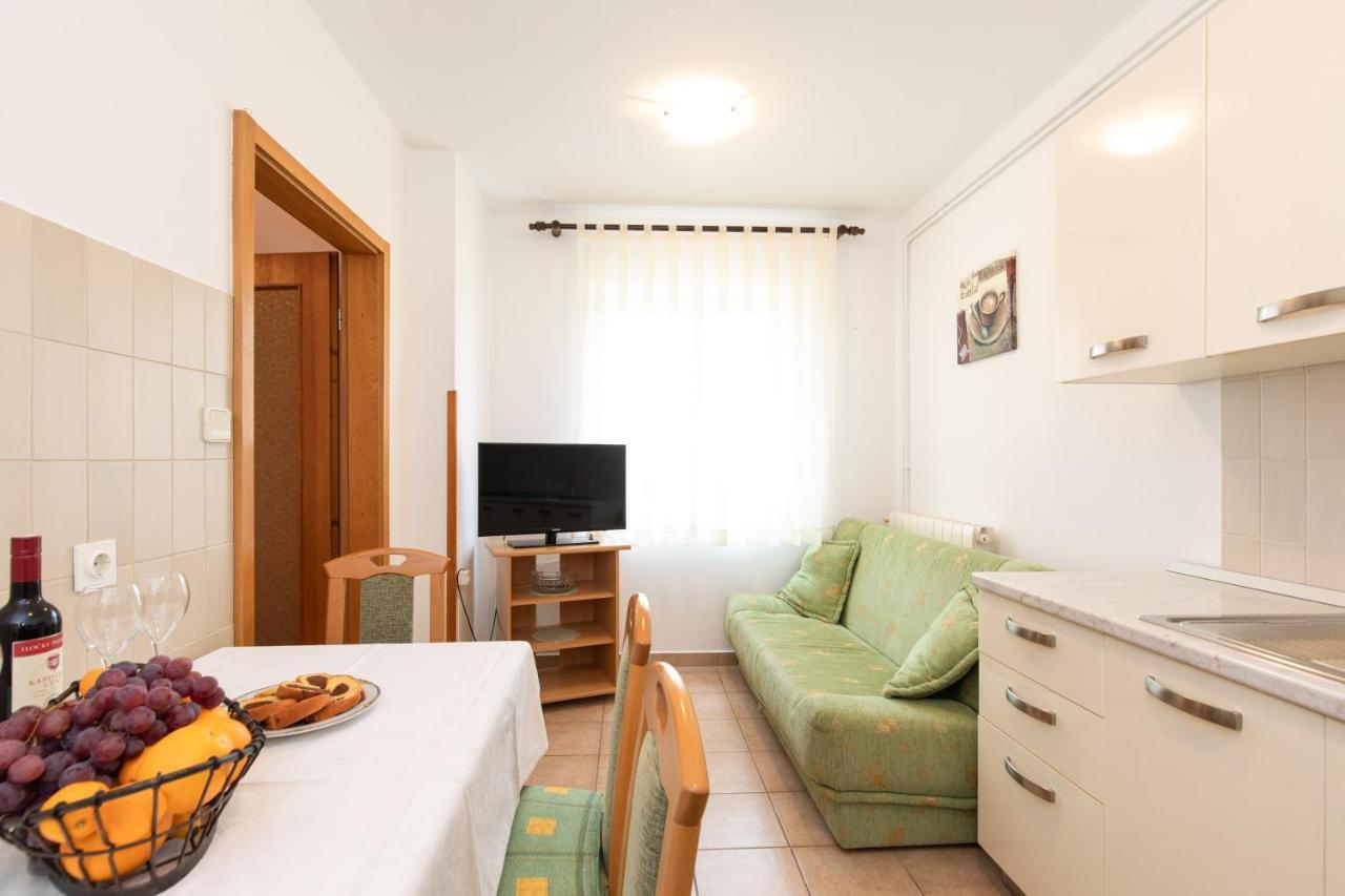Justic Apartamento Krk Town Exterior foto