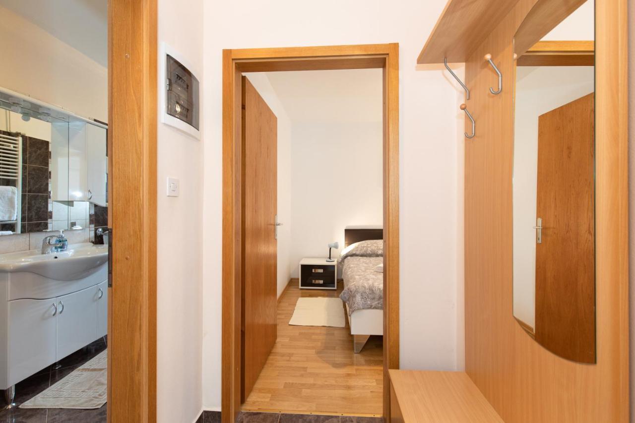 Justic Apartamento Krk Town Exterior foto