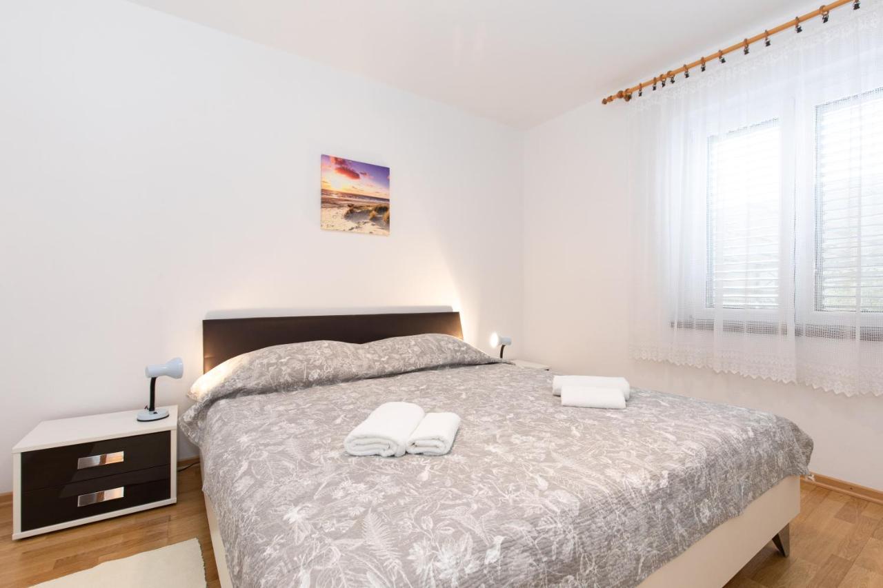 Justic Apartamento Krk Town Exterior foto