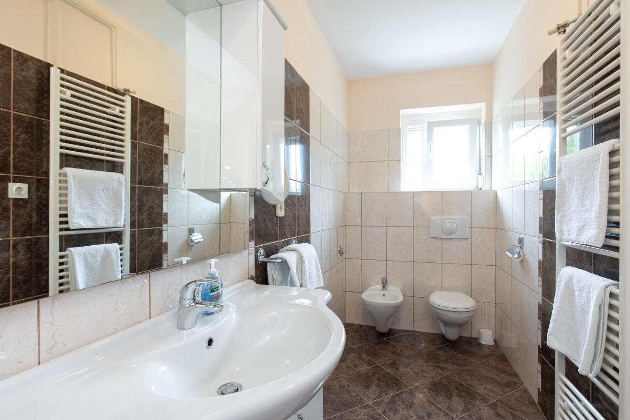 Justic Apartamento Krk Town Exterior foto